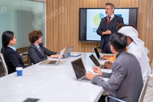 Preview: Group of start-up business co-worker staff working in office