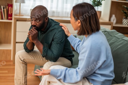 Preview: Couple talking at home