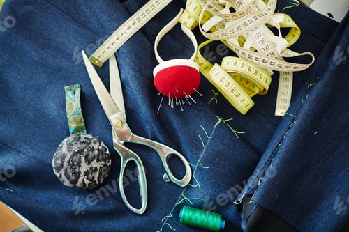 Preview: Tools for needlework