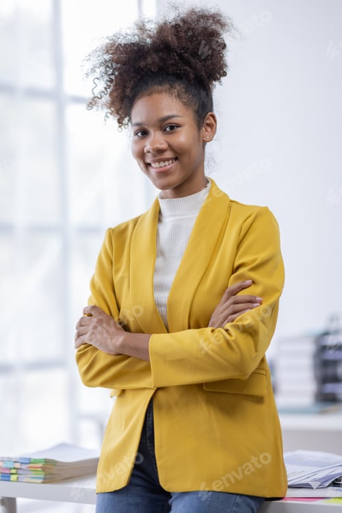 Preview: Caucasian Young business african american woman smiling in office