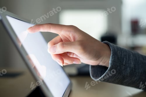 Preview: Woman use of digital tablet