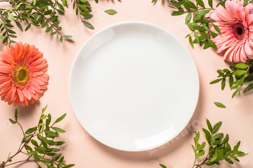 Preview: Table setting with white plate, cutlery and flowers