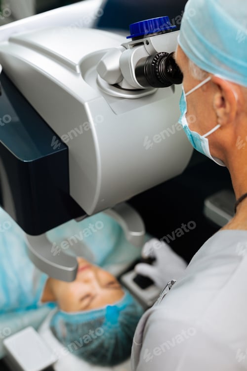 Preview: Selective focus of a doctor being at work