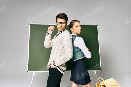Preview: Dynamic Duo Engaging With Knowledge