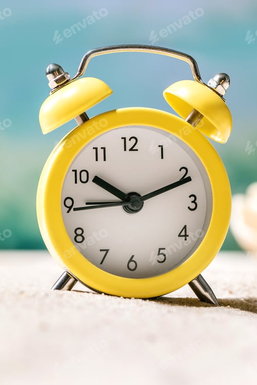 Preview: Summer sand sea beach with waves and alarm clock