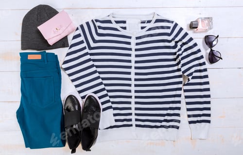 Preview: Overhead view of woman's casual outfits