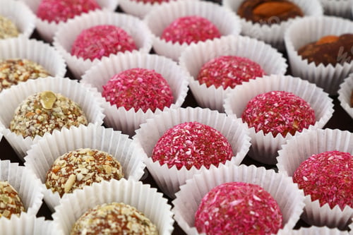 Preview: Assorted sweet candy cookies in retail display