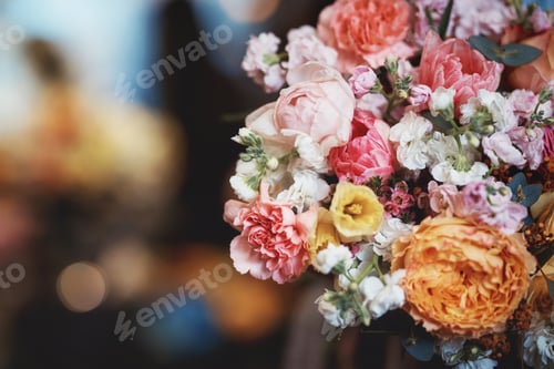 Preview: Beautiful bouquet of flowers