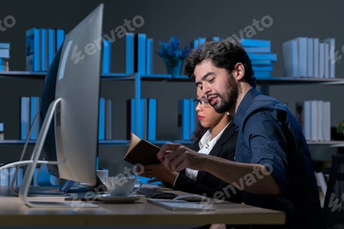Preview: business men and women who are working hard Working late into the night