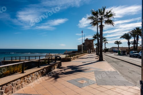 Preview: Beautiful shot of Mil Palmeras Costa Blanca beach in Spain