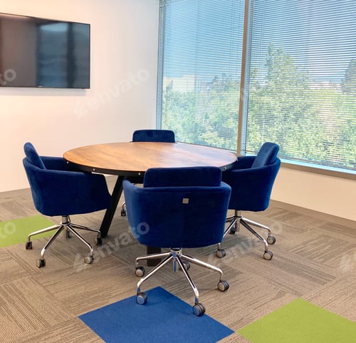Preview: Office decor round table and chairs