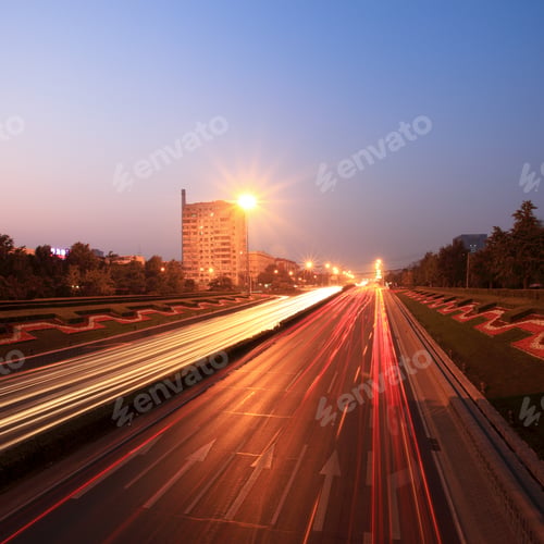 Preview: traffic at dusk in rush hour