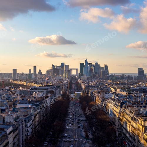 Preview: Vertical shot of the cityscape of Paris in France on a cloudy day