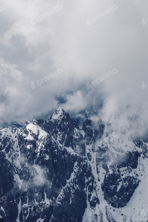 Preview: Landscape of snowy mountains