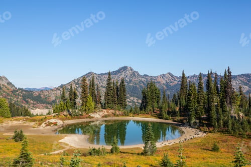 Preview: Mountains lake