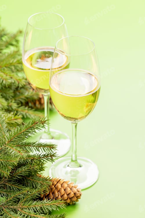 Preview: Christmas fir tree branch, champagne and space