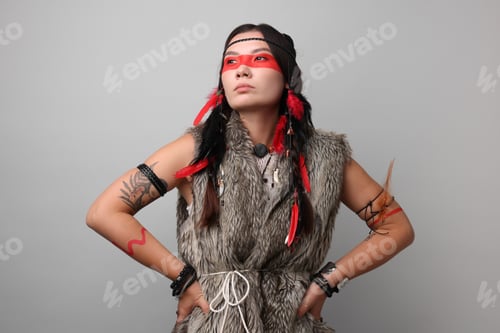 Preview: Shaman woman with face painting on light grey background