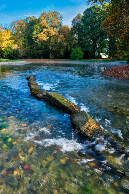 Preview: Golden autumn fall October in famous Munich relax place - Englishgarten. Munchen, Bavaria, Germany