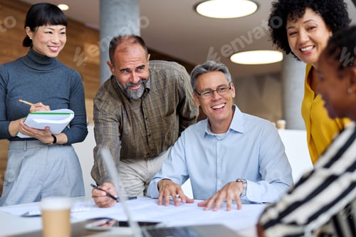 Preview: Senior businesspeople having a meeting in the office
