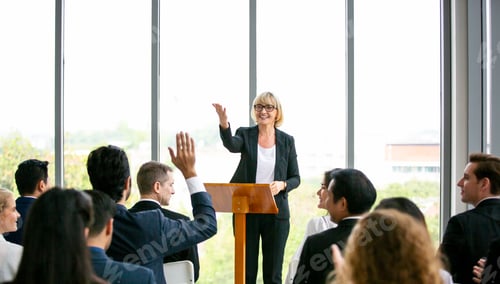 Preview: Diverse people in a seminar