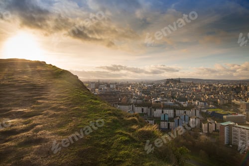 Preview: View of the City of Edinburgh from Salisbury Crags