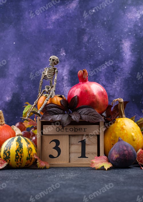 Preview: Halloween composition with autumn fruits
