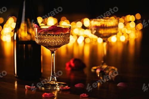 Preview: Champagne and Roses for a Romantic Evening