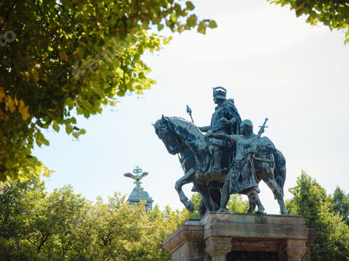 Preview: Monument to King Ludwig I