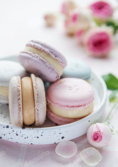 Preview: Colorful macaroons