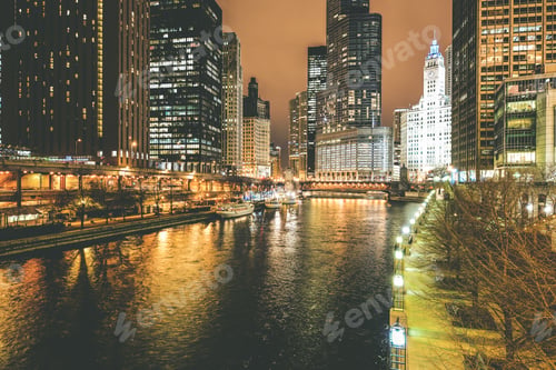 Preview: Chicago River at Night