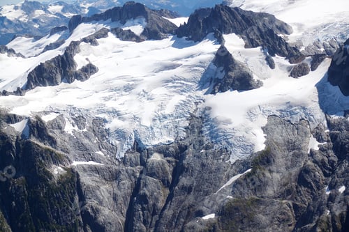 Preview: Sunny Mountain Glacier