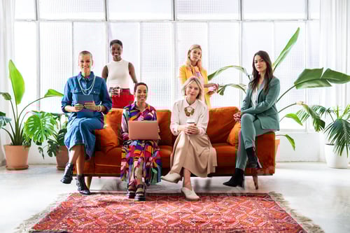 Preview: Group of businesswomen meeting in the office