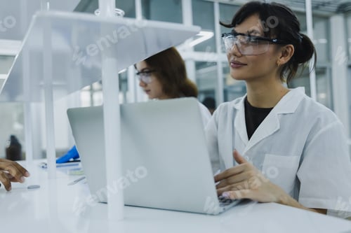 Preview: Young Adults in a Lab Using Computers