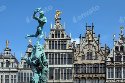 Preview: Antwerp - Belgium - Statue of Silvius Brabo