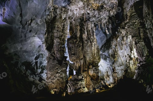 Preview: amazing inside view of cave in Phong Nha Ke Bang National Park, Vietnam