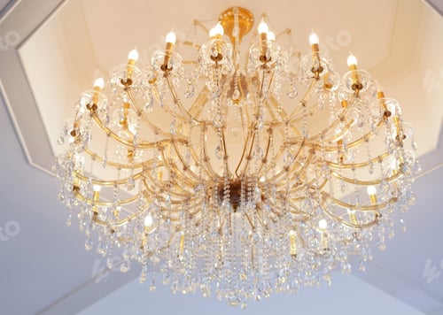 Preview: The luxury crystal chandelier