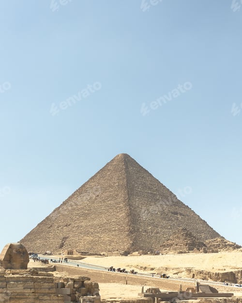 Preview: Beautiful shot of the historic Pyramids in the Giza Plateau in Egypt