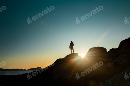 Preview: I love the montains