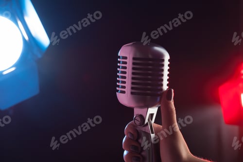 Preview: audio microphone retro style