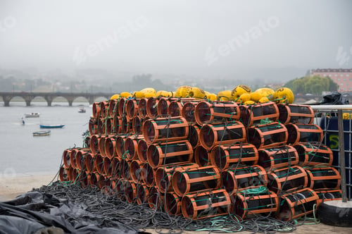 Preview: Octupus traditional fishing cage. These traditional cages, are used to capture octupus.
