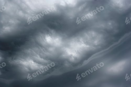Preview: Sky before rain