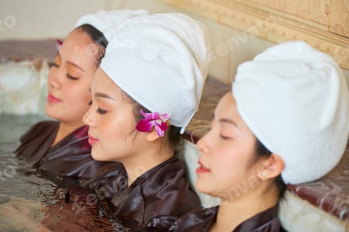 Preview: Asian Women In Hot Tub
