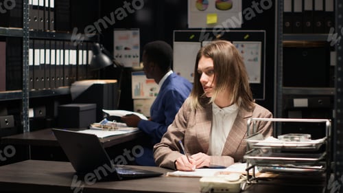 Preview: Detective inspects suspicious evidence