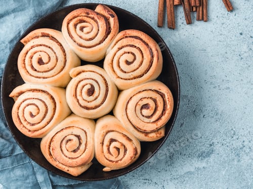 Preview: Vegan cinnamon rolls, top view