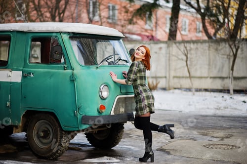 Preview: Young red haired girl lady