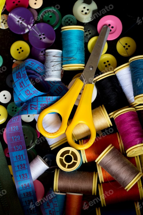Preview: Sewing equipment blue fabric scissors box with colorful cottons