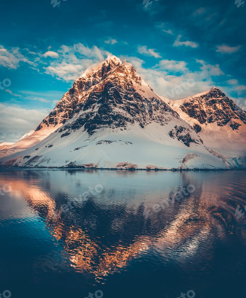 Preview: Snow-capped mountains in Antarctica