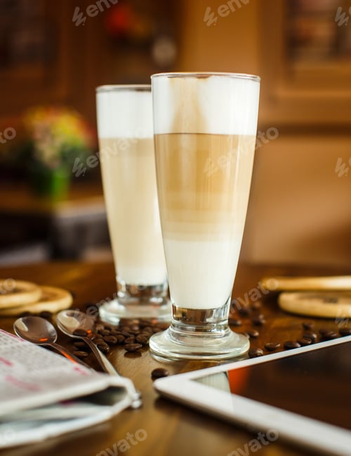 Preview: 2 latte on a wooden table