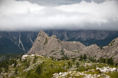 Preview: View from the trail to Nuvolau refuge, Dolomite mountains, Italy