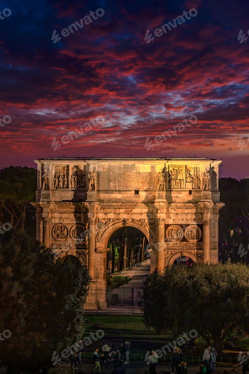 Preview: Stunning shot of the historic Arch of Constantine in Rome, Italy